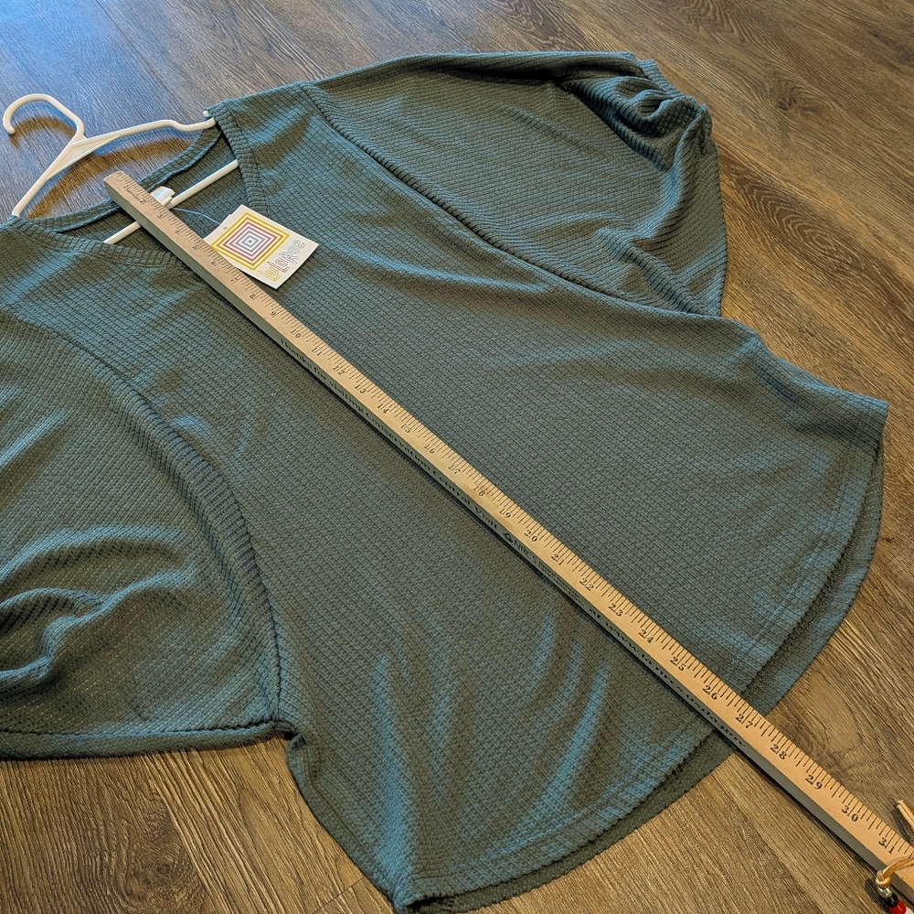 Lularoe Women's Dark Green Short Sleeve Renee Top XS - Picture 4 of 8